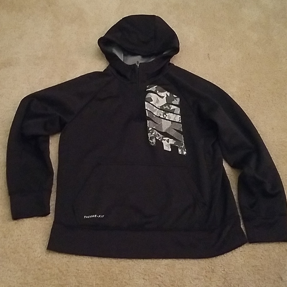 Nike black hoodie kids large